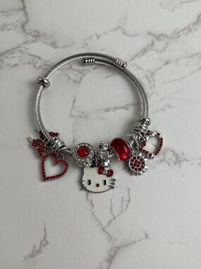 NO.460 Red Hello Kitty Bracelet cute